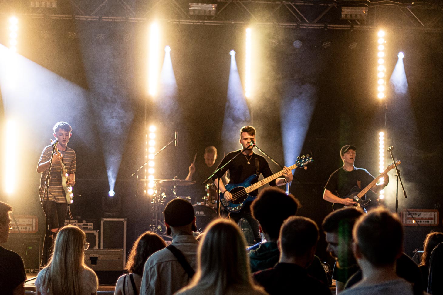 Eventtechnik Konzert: Lichttechnik, Tontechnik, Bühne